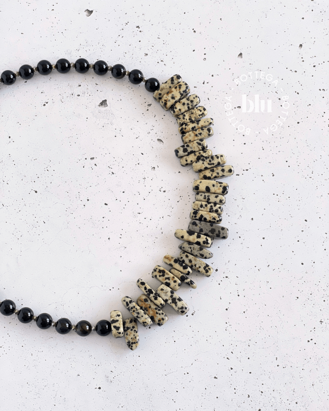 kailani-bottega-blu-collar-nero-jaspe-dalmata-obsidiana-negra